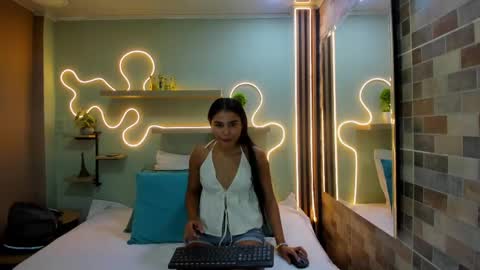 Snapshot of natasha_jurado chatting on April 21, 1:42 am N A T A S H A online show from April 21, 1:42 am