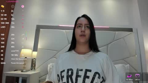 natasha kiim online show from November 17, 12:49 am