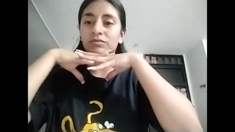 Snapshot of natasha_shine22 chatting on September 20, 2:12 am natasha_shine22 online show from September 20, 2:12 am
