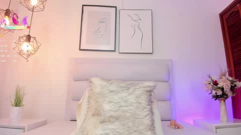 natasha_stone6 online show from September 18, 1:02 pm