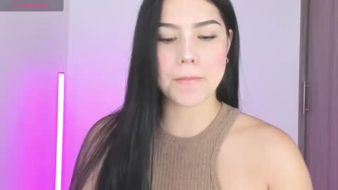 Snapshot of natasha_su chatting on February 13, 10:17 pm Natalia online show from February 13, 10:17 pm