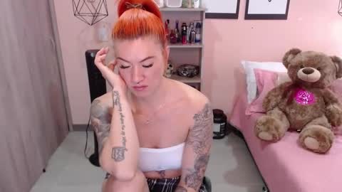 Snapshot of natasha_woo chatting on January 31, 6:03 pm Nat online show from January 31, 6:03 pm