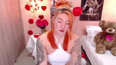 Snapshot of natasha_woo chatting on February 16, 1:16 pm Nat online show from February 16, 1:16 pm