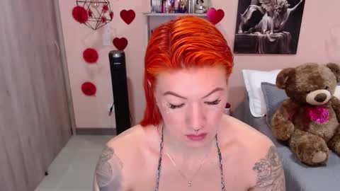 Snapshot of natasha_woo chatting on February 22, 1:35 pm Nat online show from February 22, 1:35 pm