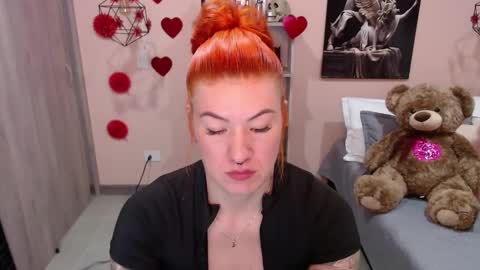 Snapshot of natasha_woo chatting on March 1, 12:17 am Nat online show from March 1, 12:17 am