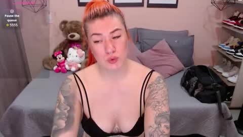 Snapshot of natasha_woo chatting on September 24, 1:09 am Nat online show from September 24, 1:09 am