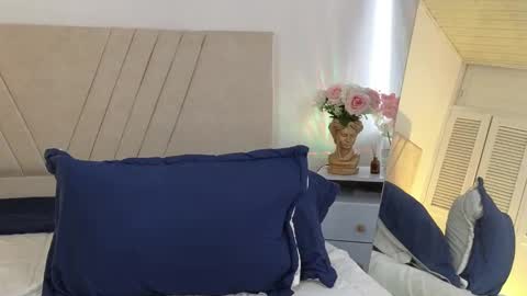 Snapshot of natashablade_ chatting on November 10, 1:43 pm Natasha online show from November 10, 1:43 pm