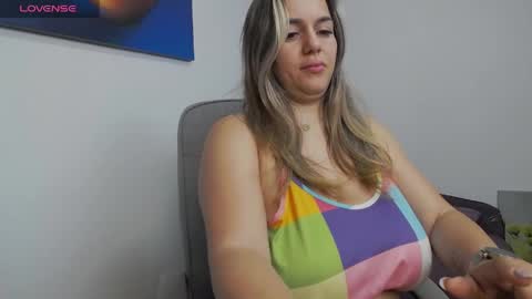natashaboobs online show from May 23, 3:23 am