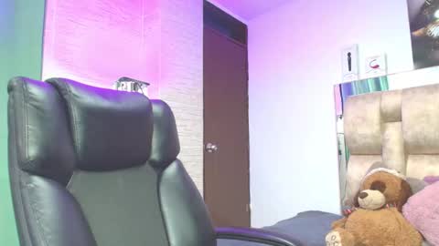   online show from October 5, 3:27 am