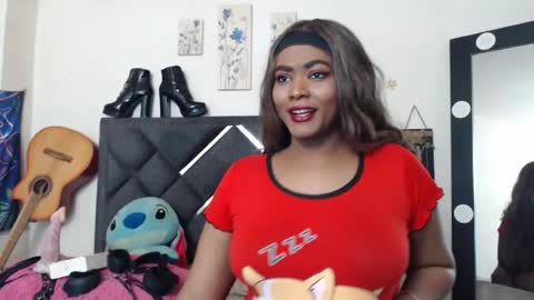 Snapshot of natashasexxy__ chatting on June 18, 12:44 am natashasexxy__ online show from June 18, 12:44 am