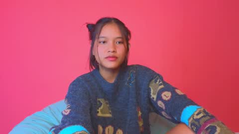 Snapshot of natchac chatting on December 2, 3:25 pm Natcha C online show from December 2, 3:25 pm