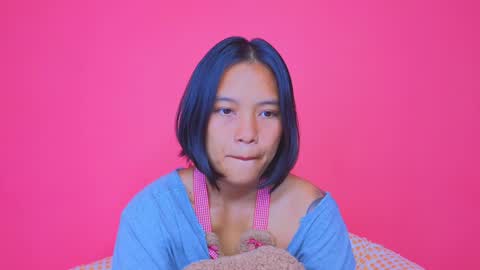Snapshot of natchac chatting on December 25, 1:10 am Natcha C online show from December 25, 1:10 am