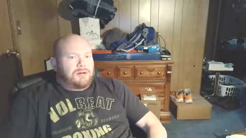 Snapshot of nate_b99 chatting on December 16, 1:32 am Nate online show from December 16, 1:32 am