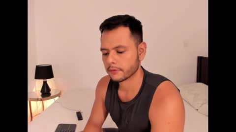 Snapshot of nate_ocean chatting on December 3, 1:19 am Nate Ocean online show from December 3, 1:19 am