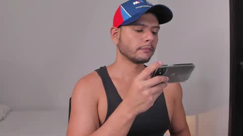 Snapshot of nate_ocean chatting on December 4, 12:52 am Nate Ocean online show from December 4, 12:52 am