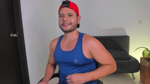 Snapshot of nate_ocean chatting on February 8, 1:00 am Nate Ocean online show from February 8, 1:00 am