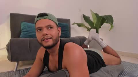 Snapshot of nate_ocean chatting on February 27, 7:37 pm Nate Ocean online show from February 27, 7:37 pm