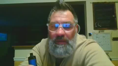 Snapshot of nateemkow chatting on December 4, 12:30 am lombardIL online show from December 4, 12:30 am