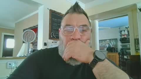 Snapshot of nateemkow chatting on December 22, 5:42 pm lombardIL online show from December 22, 5:42 pm