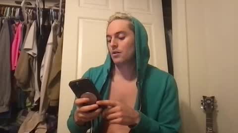 natetheexplorer online show from December 4, 3:27 am