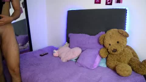 nath_and_lianx online show from May 26, 5:25 am