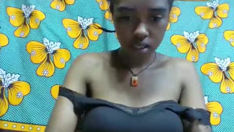Snapshot of nathaaldy chatting on April 19, 2:49 pm nathaaldy online show from April 19, 2:49 pm