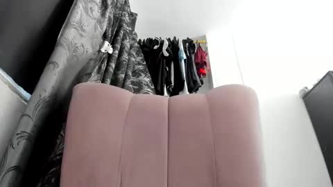 Snapshot of nathalia_hottman chatting on April 13, 3:28 pm NATHALIA online show from April 13, 3:28 pm