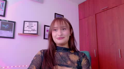 Nathalia Ramirez online show from May 27, 9:56 pm