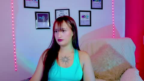 Nathalia Ramirez online show from June 13, 1:25 am