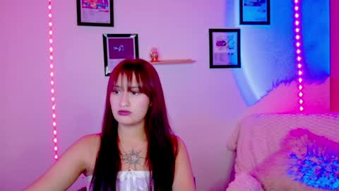 Nathalia Ramirez online show from June 18, 1:39 am