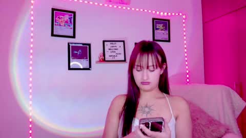 Nathalia Ramirez online show from June 26, 3:00 am