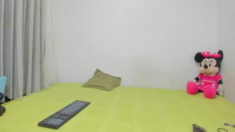 Snapshot of nathaliasmiith chatting on March 25, 3:23 am Nathalia online show from March 25, 3:23 am