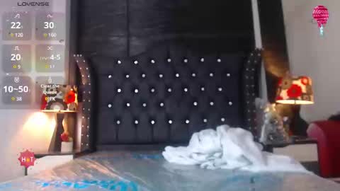 nathaliaz online show from December 6, 1:00 pm