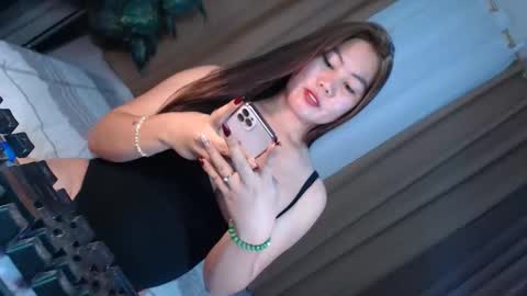 Queen Marga online show from December 16, 2:44 pm