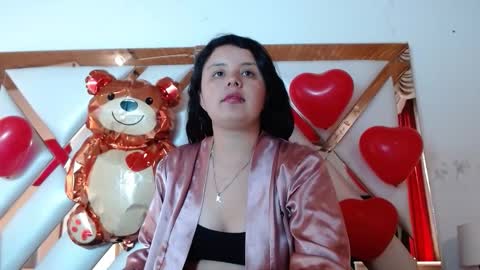 Snapshot of nathaly_low chatting on February 17, 12:56 pm nathaly low online show from February 17, 12:56 pm