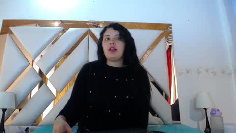 Snapshot of nathaly_low chatting on March 7, 12:24 pm nathaly low online show from March 7, 12:24 pm