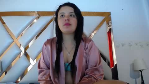 Snapshot of nathaly_low chatting on March 13, 1:29 pm nathaly low online show from March 13, 1:29 pm