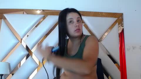 Snapshot of nathaly_low chatting on March 31, 12:16 pm nathaly low online show from March 31, 12:16 pm