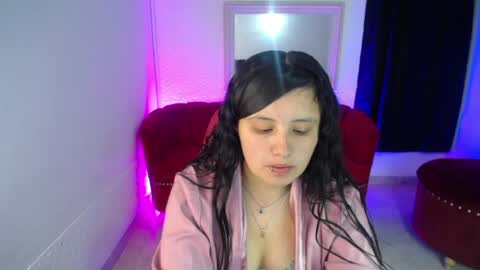 Snapshot of nathaly_low chatting on July 28, 12:23 pm nathaly low online show from July 28, 12:23 pm