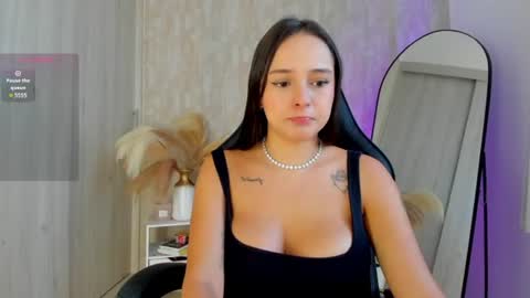 nathalyxx_ online show from June 22, 12:02 pm