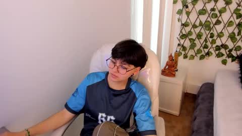 nathalyy_ds online show from December 2, 8:04 pm