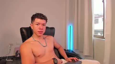 Snapshot of nathan_blake_ chatting on September 8, 6:40 pm Nathan online show from September 8, 6:40 pm