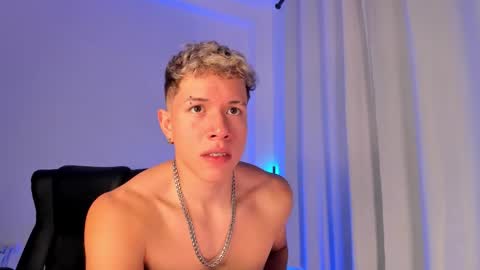 Snapshot of nathan_blake_ chatting on October 10, 9:14 pm Nathan online show from October 10, 9:14 pm