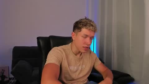 Snapshot of nathan_blake_ chatting on November 4, 8:08 pm Nathan online show from November 4, 8:08 pm