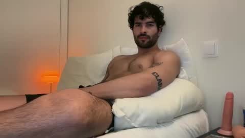 Snapshot of nathan_gael chatting on May 31, 6:09 pm Nathaniel online show from May 31, 6:09 pm