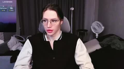 This name is so sexy you cant pronounce it. online show from June 29, 12:17 am