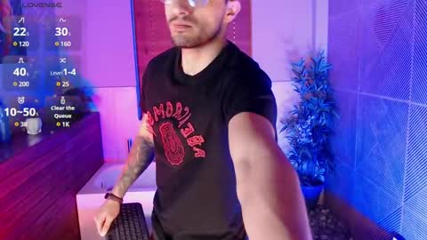 Snapshot of nathan_rivers chatting on February 7, 11:45 am nathan_rivers online show from February 7, 11:45 am