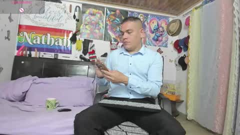 Snapshot of nathan_sanchez chatting on November 23, 6:02 am Nathan online show from November 23, 6:02 am