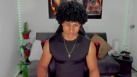 Snapshot of nathan_sexy247 chatting on February 1, 8:16 pm Nathan online show from February 1, 8:16 pm