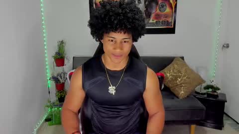Snapshot of nathan_sexy247 chatting on February 20, 11:20 am Nathan online show from February 20, 11:20 am